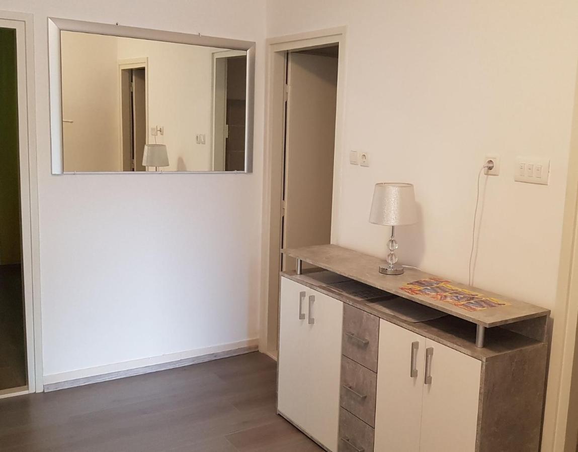 Apartman Marija 塞尼 外观 照片