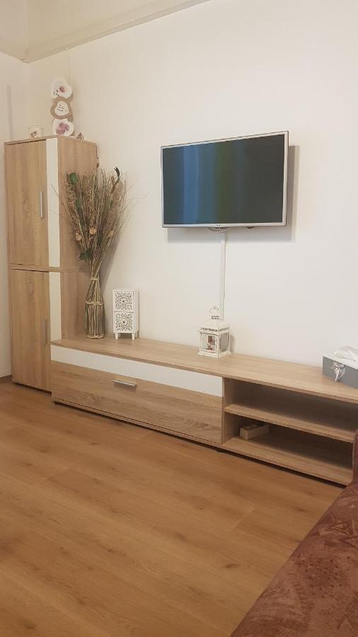 Apartman Marija 塞尼 外观 照片