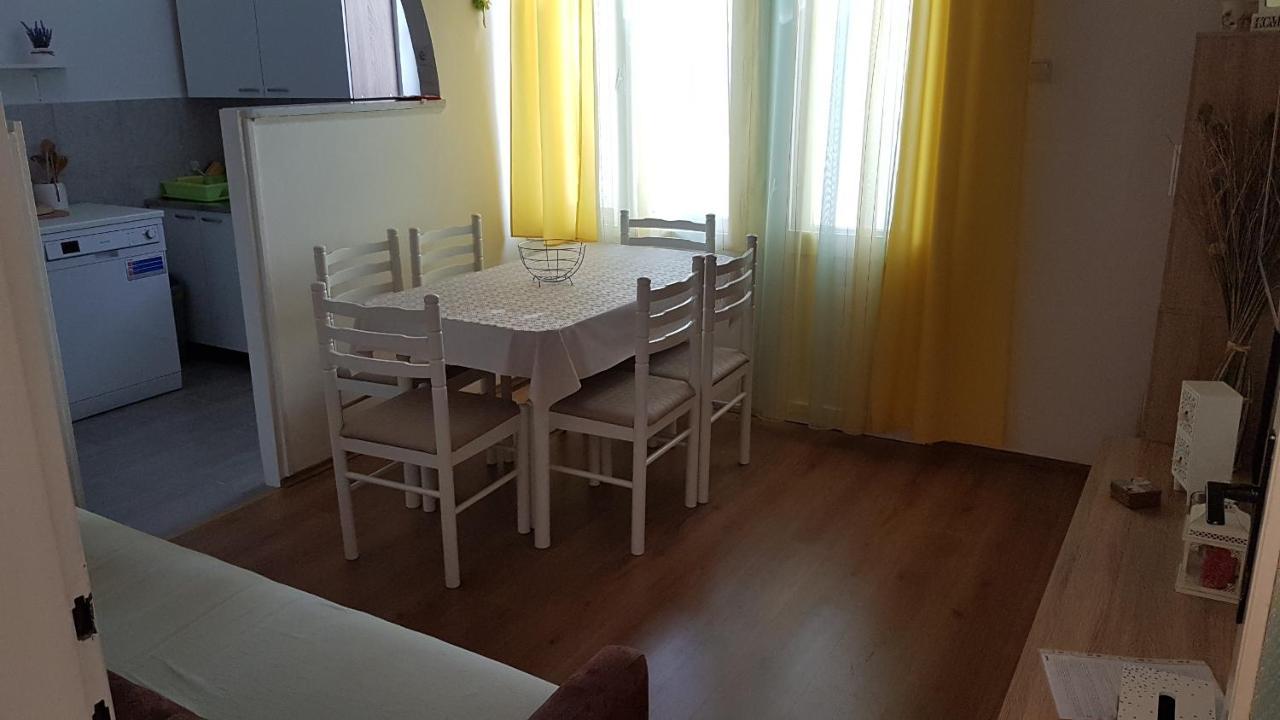Apartman Marija 塞尼 外观 照片